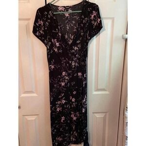 Gorgeous Express Black Short Sleeve Floral Dress Size Medium Summer Dress